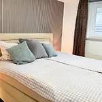 Strandnahe Souterrain-ferienwohnung Haus Sonneneck 3 * Куксхафен