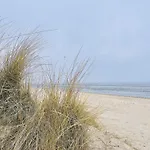 Strandnahe Souterrain-ferienwohnung Haus Sonneneck 3 Апартаменты Куксхафен