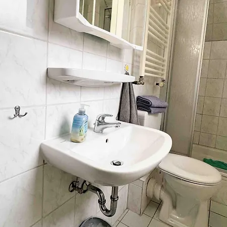 Strandnahe Souterrain-ferienwohnung Haus Sonneneck 3 شقة كوكسهافن