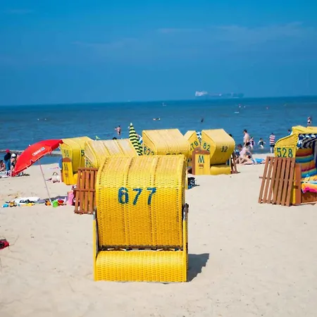 Strandnahe Souterrain-ferienwohnung Haus Sonneneck 3 * كوكسهافن